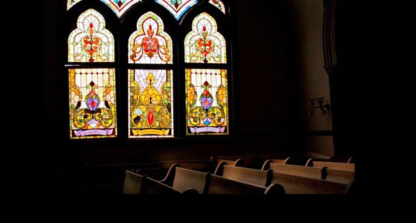 first-grace-stained-glass-pew-2