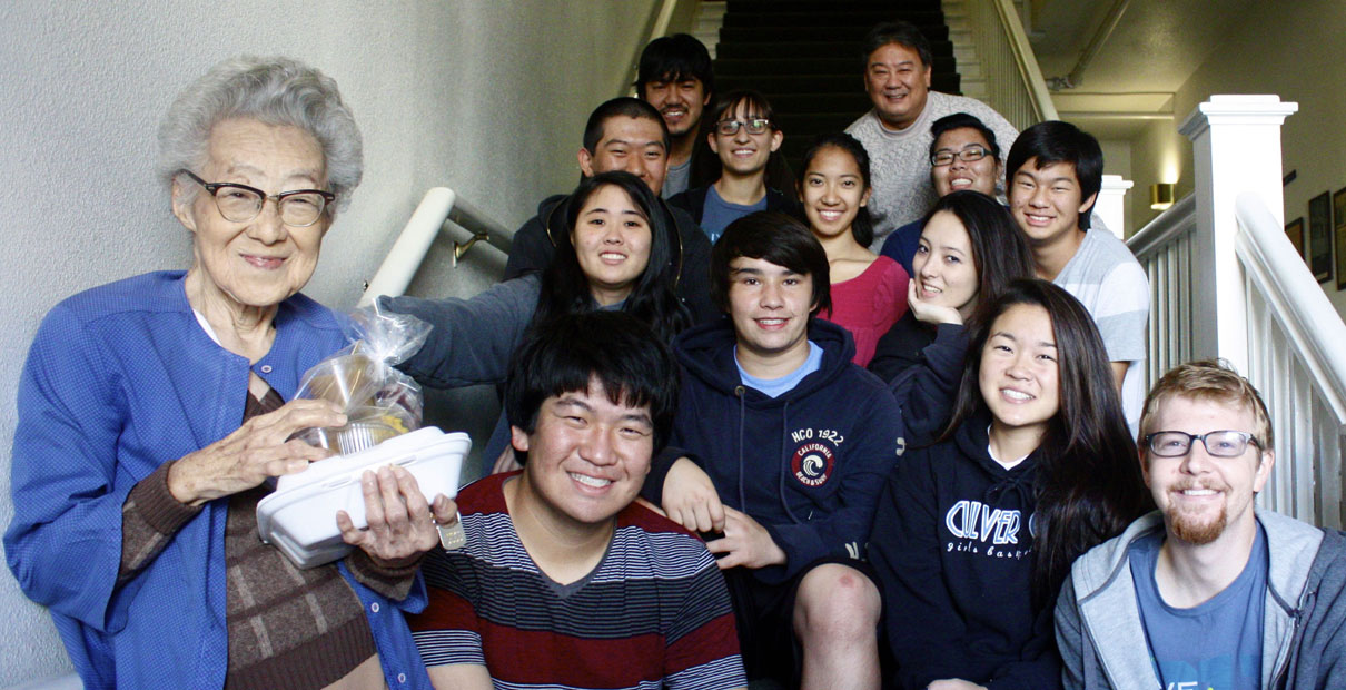 Youth of Centenary United Methodist Church in Los Angeles serve a meal during their annual "Turkey Lock-In." Photo courtesy of Jonathan Oyama, Centenary United Methodist Church. 