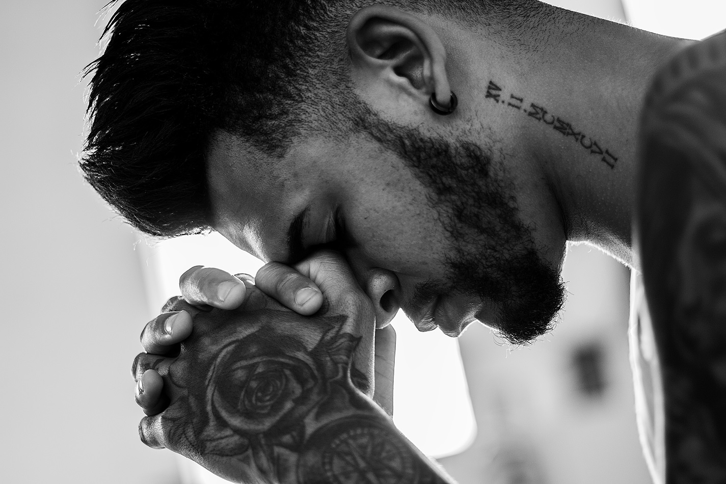 Dieu de foi et de science, nous nous tournons vers vous au milieu de la pandémie COVID-19, car nous vous faisons confiance. Photo de Ric Rodrigues provenant de Pexels.