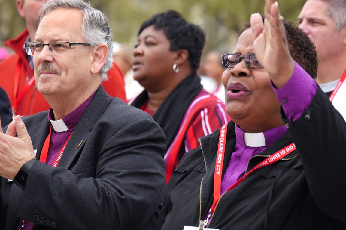 United Methodist Bishops Bruce R. Ough and LaTrelle Easterling stand in solidarity during the 2018 national rally to end racism. File photo by Kathy L. Gilbert, United Methodist Communications.