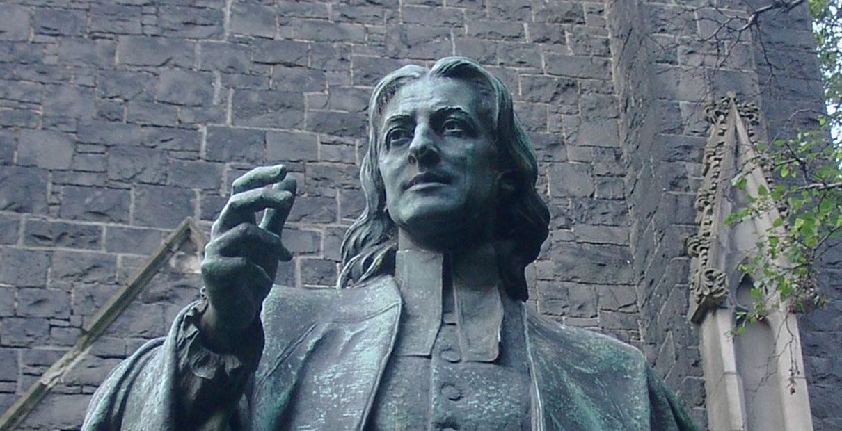 Statue de John Wesley par Paul Raphael Montford, à Melbourne, Australie. Photo par Adam Carr, Wikimedia Commons.