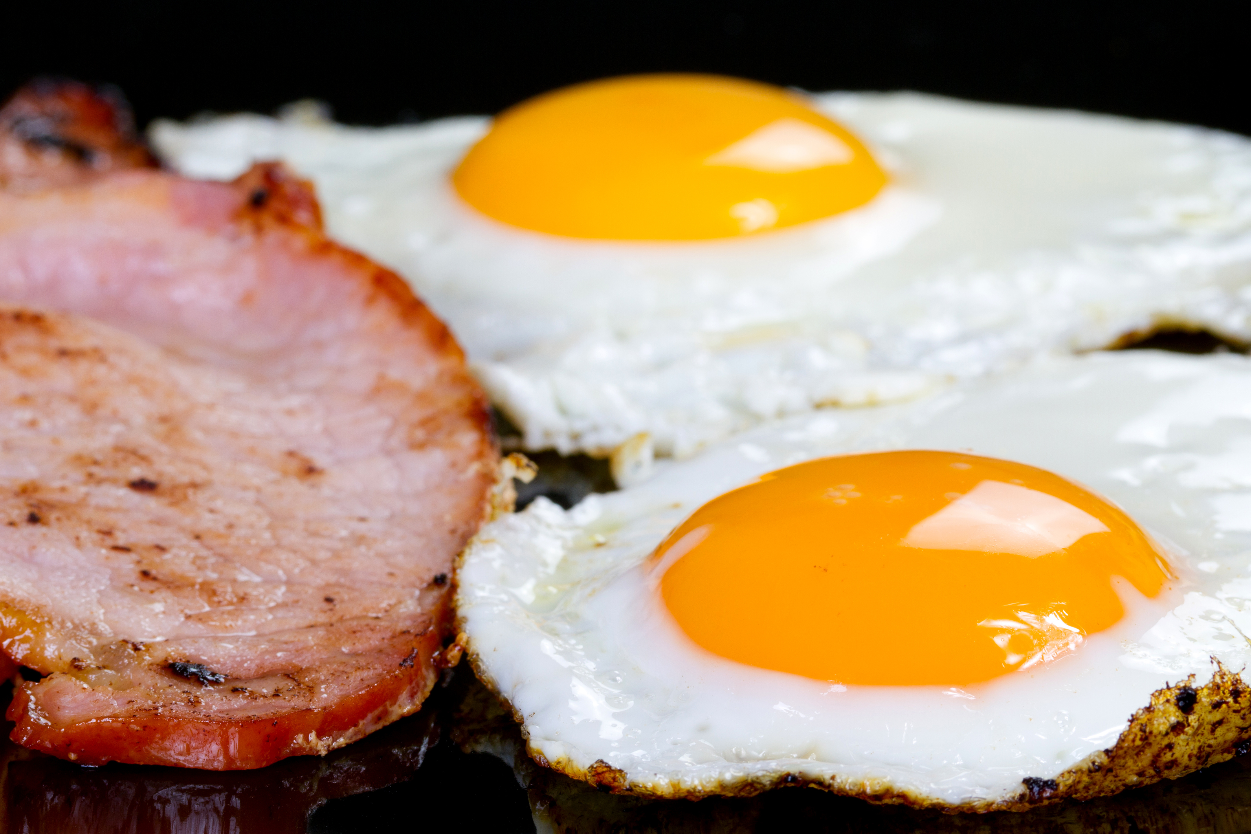 What's the difference between involvement and commitment?